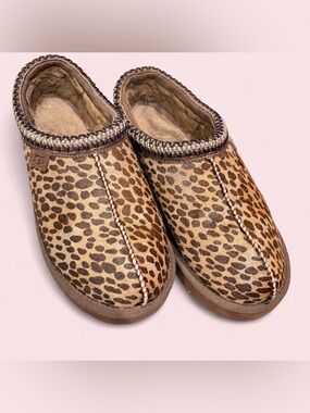 Leopard print UGG Tasman slippers #shearling #slippers